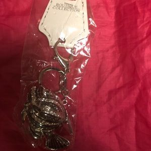 🌴Boutique Collection Crystal Encrusted Fish Key Charm- 508 $15 or $13 w/offer